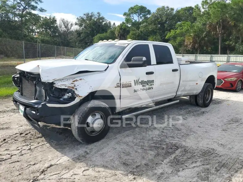 2018 RAM 3500 photo