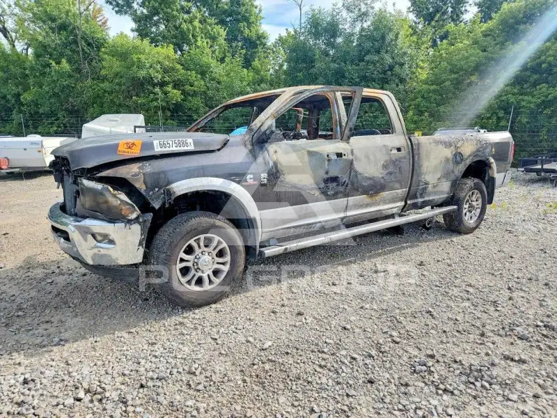 2018 RAM 3500 photo