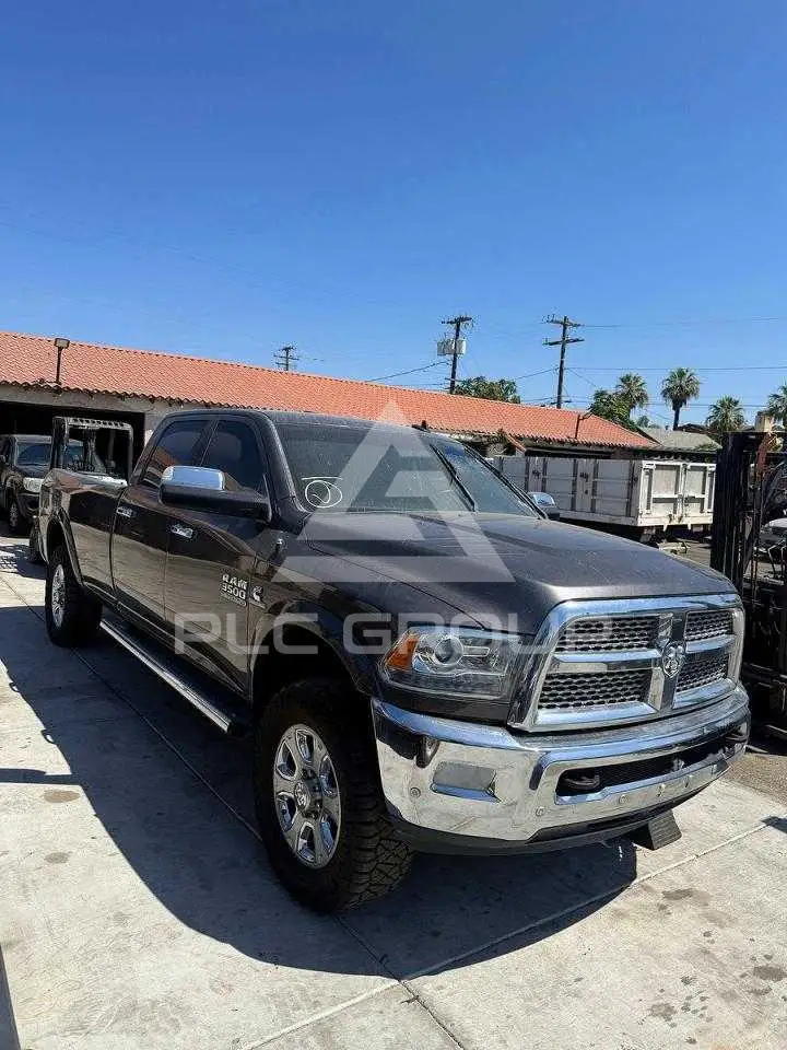 2018 RAM 3500 photo