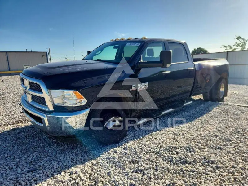 2018 RAM 3500 photo