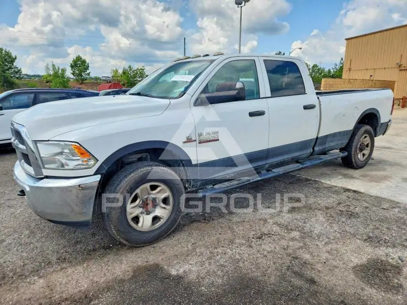 2018 RAM 2500 photo