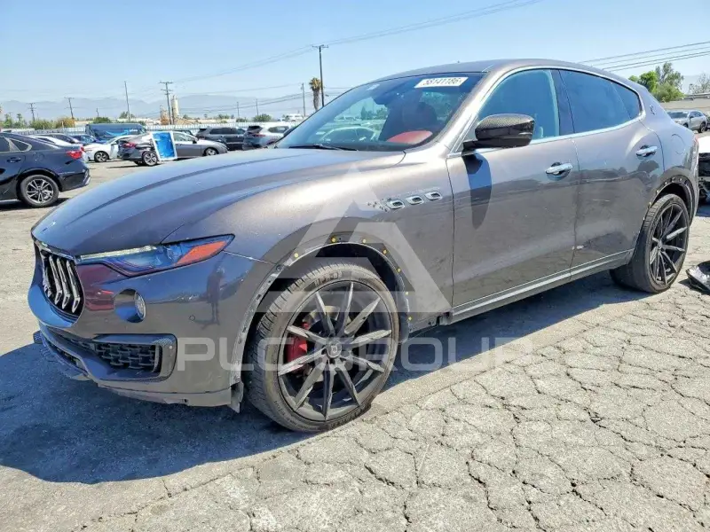 2018 Maserati  фото