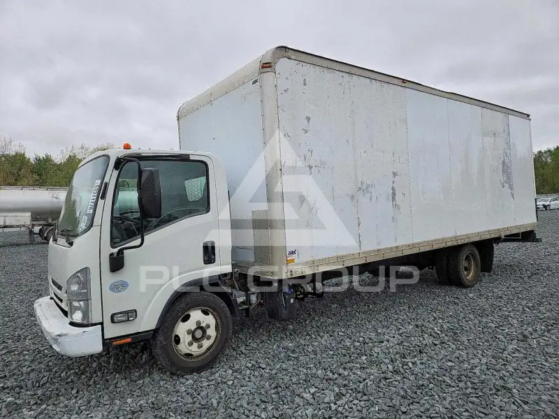 2018 Isuzu NPR фото