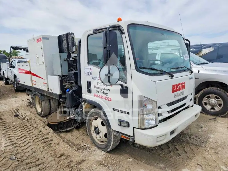 2018 Isuzu NPR фото