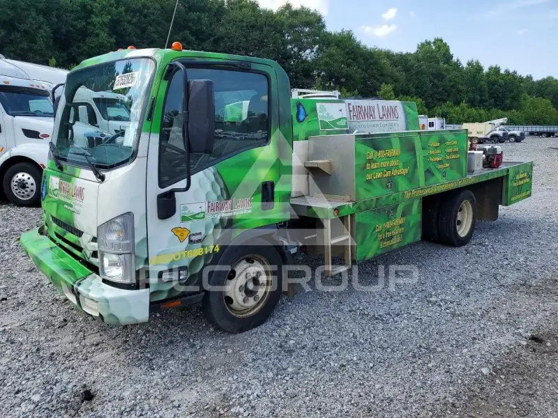 2018 Isuzu NPR photo