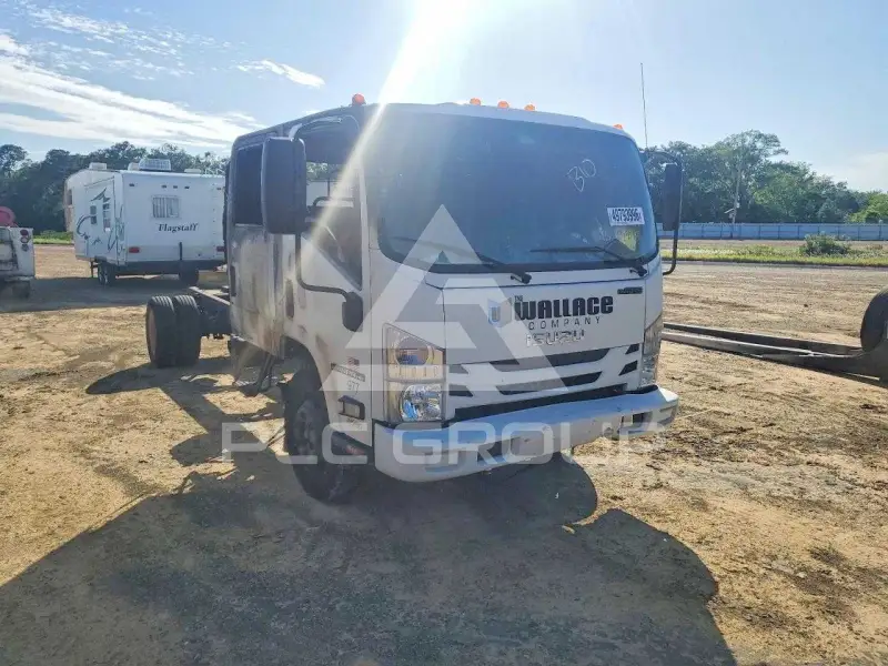 2018 Isuzu NPR фото