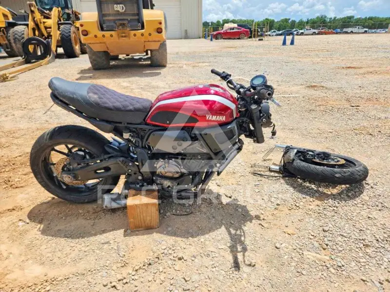 2018 Yamaha XSR700 фото