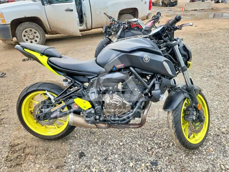 2018 Yamaha MT07 фото