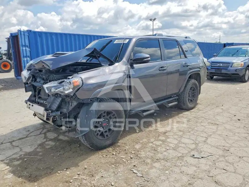 2018 Toyota 4 RUNNER фото