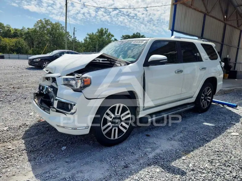 2018 Toyota 4 RUNNER photo