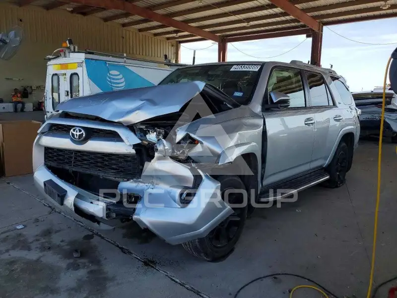 2018 Toyota 4 RUNNER photo