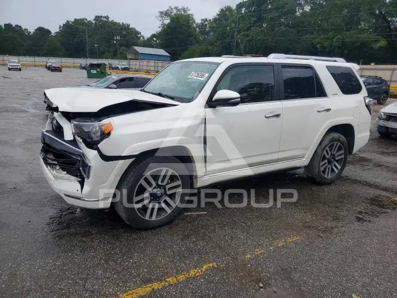 2018 Toyota 4 RUNNER photo