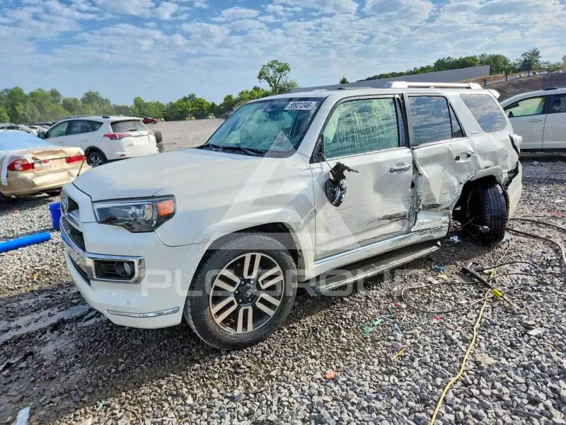 2018 Toyota 4 RUNNER фото