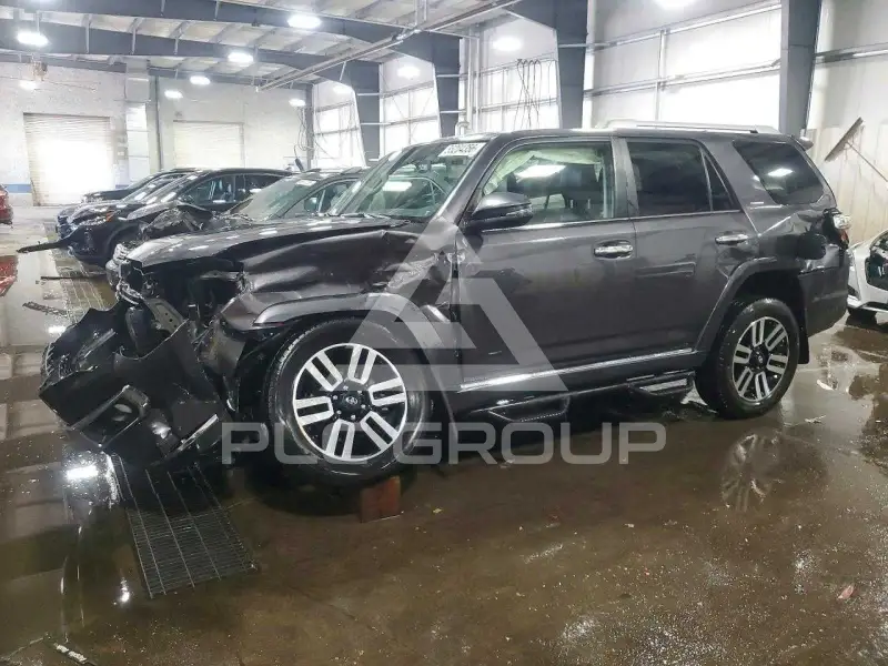 2018 Toyota 4 RUNNER фото