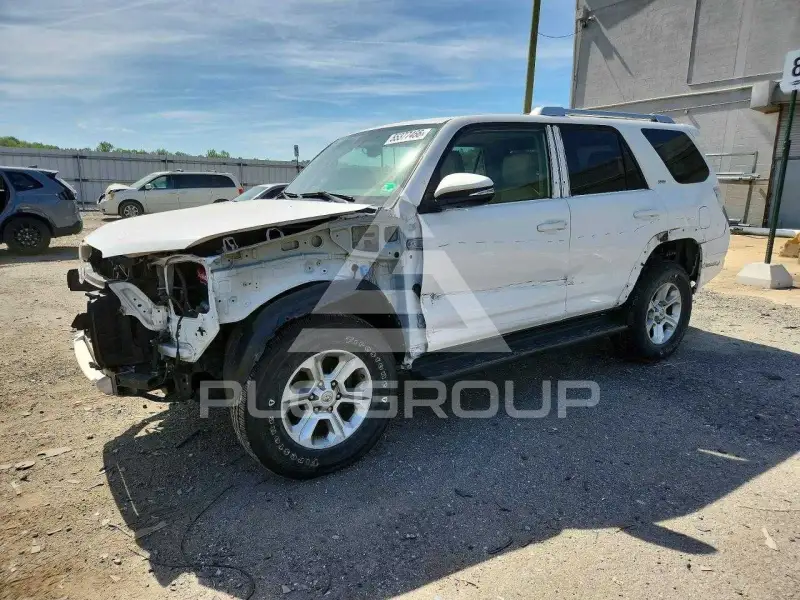 2018 Toyota 4 RUNNER photo