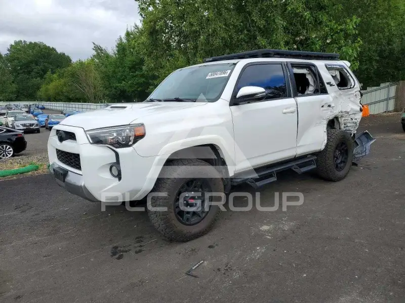 2018 Toyota 4 RUNNER photo