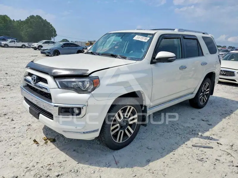 2018 Toyota 4 RUNNER фото