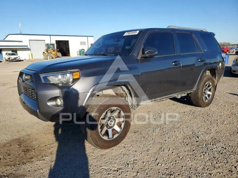 2018 Toyota 4 RUNNER фото