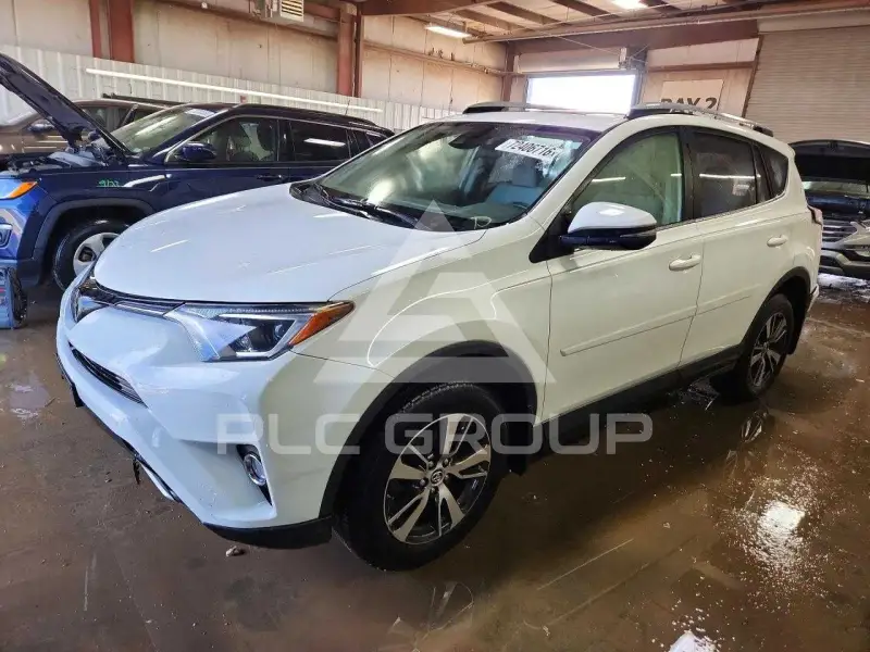 2018 Toyota RAV4 фото
