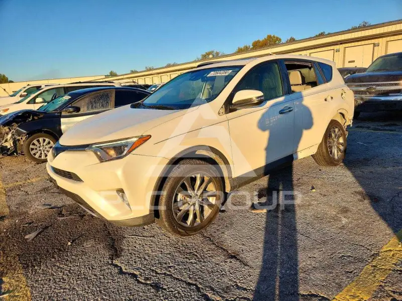 2018 Toyota RAV4 photo
