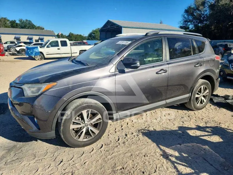 2018 Toyota RAV4 photo