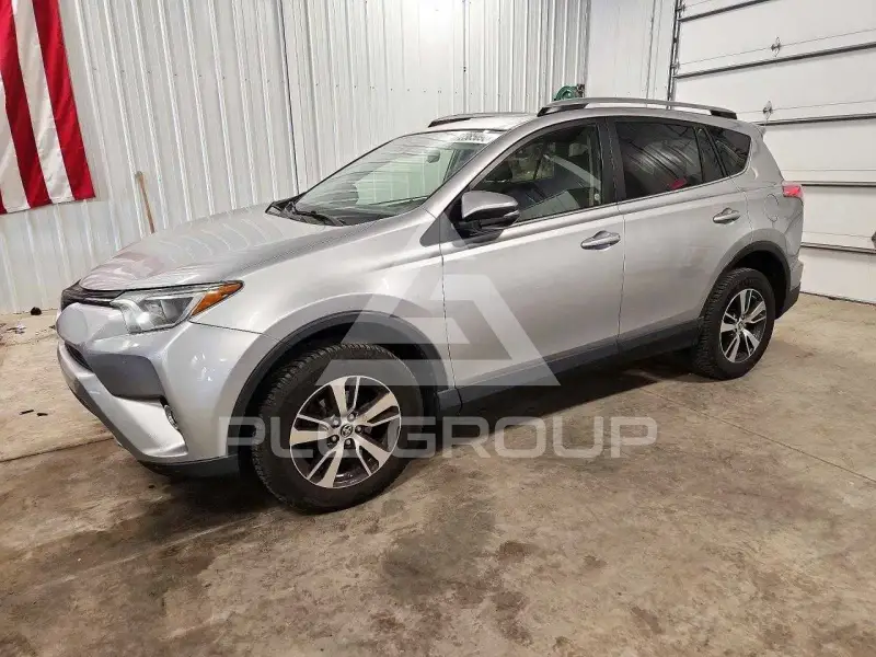 2018 Toyota RAV4 фото