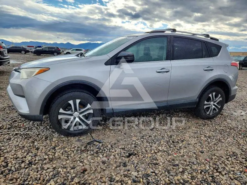 2018 Toyota RAV4 фото
