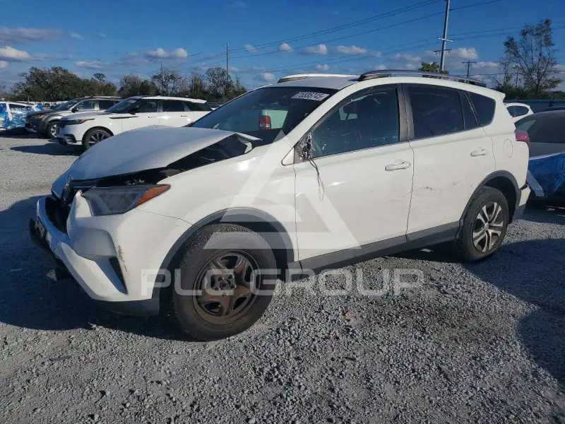 2018 Toyota RAV4 photo
