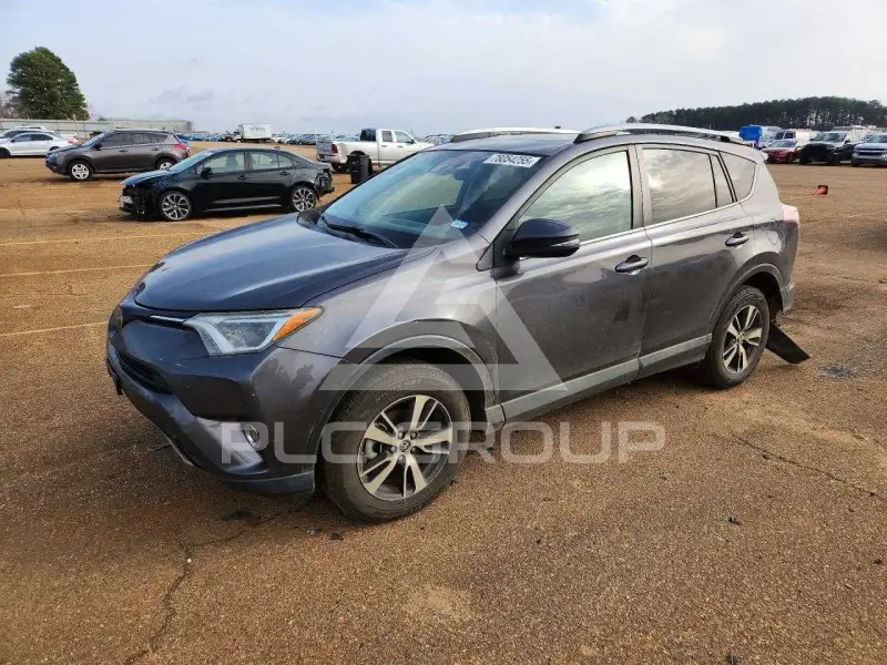 2018 Toyota RAV4 photo