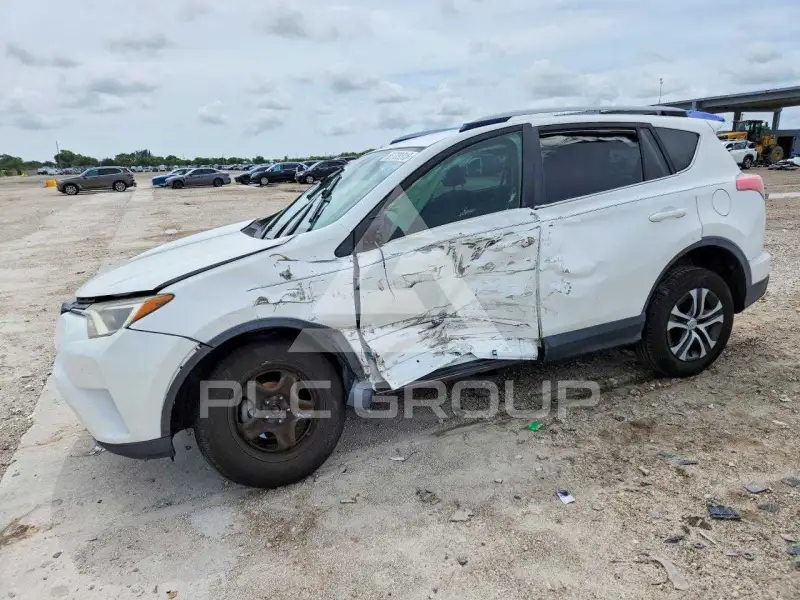 2018 Toyota RAV4 photo