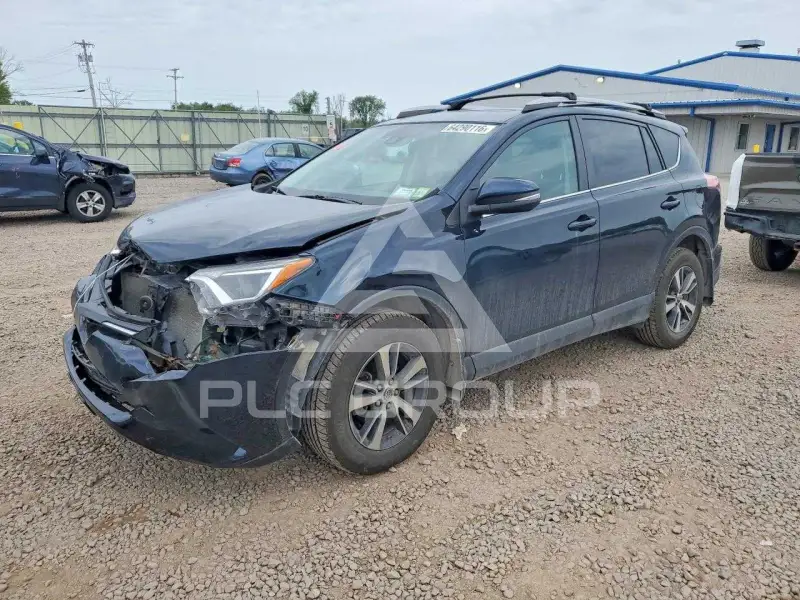 2018 Toyota RAV4 photo