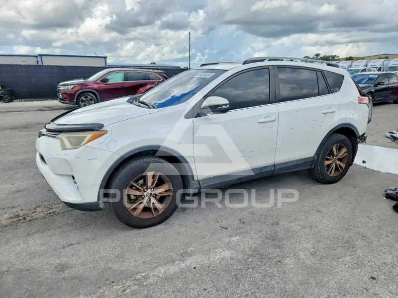 2018 Toyota RAV4 photo