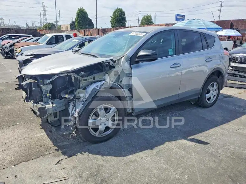 2018 Toyota RAV4 фото