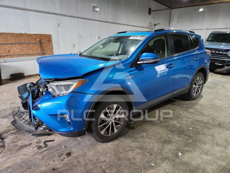 2018 Toyota RAV4 фото