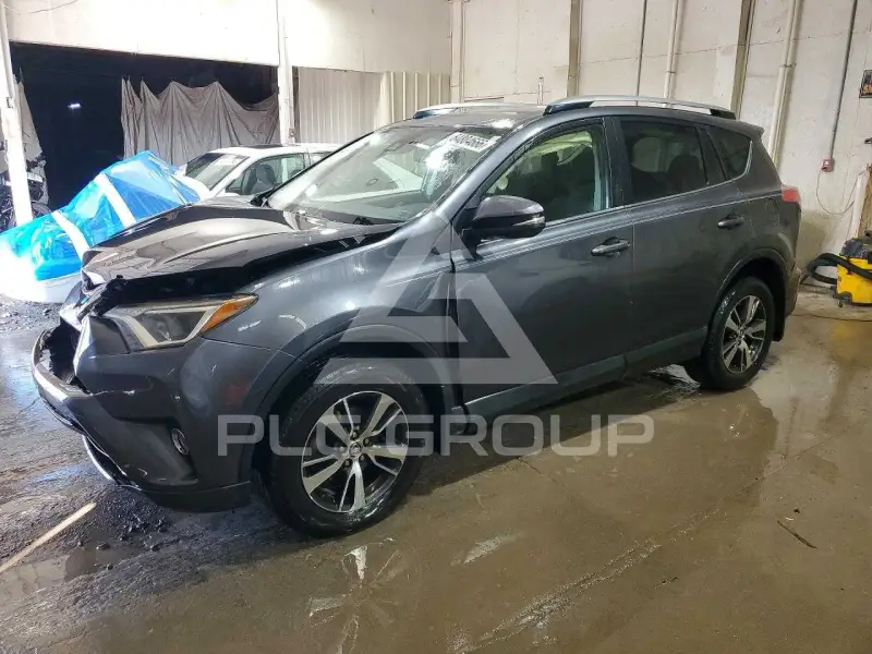 2018 Toyota RAV4 photo