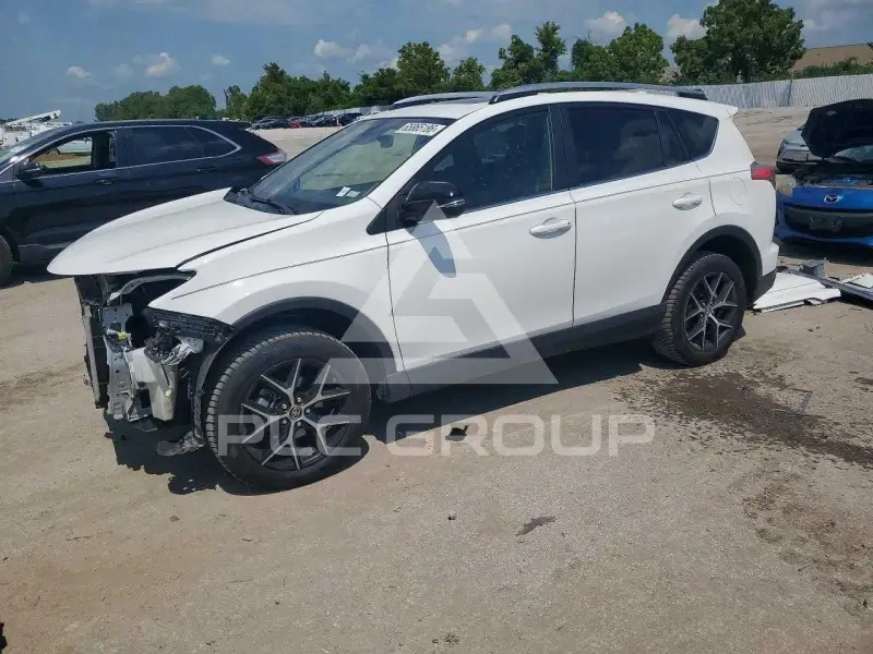 2018 Toyota RAV4 photo