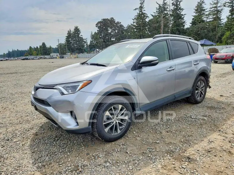 2018 Toyota RAV4 photo
