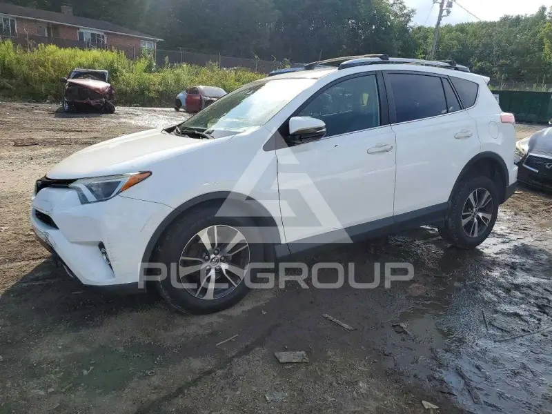 2018 Toyota RAV4 photo