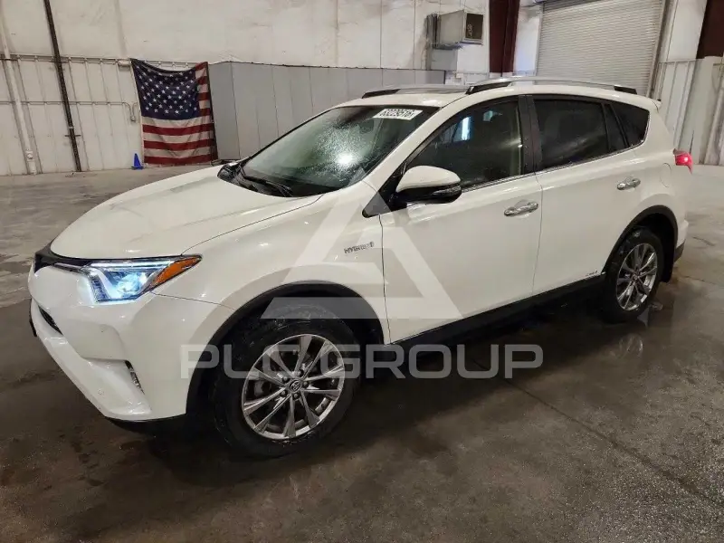 2018 Toyota RAV4 фото