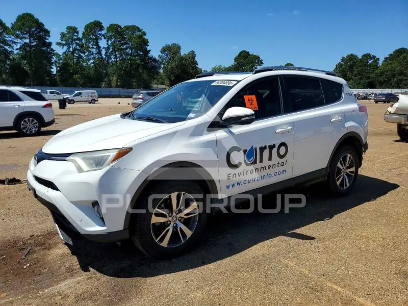 2018 Toyota RAV4 фото