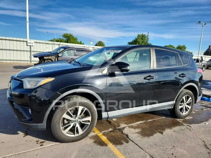 2018 Toyota RAV4 photo