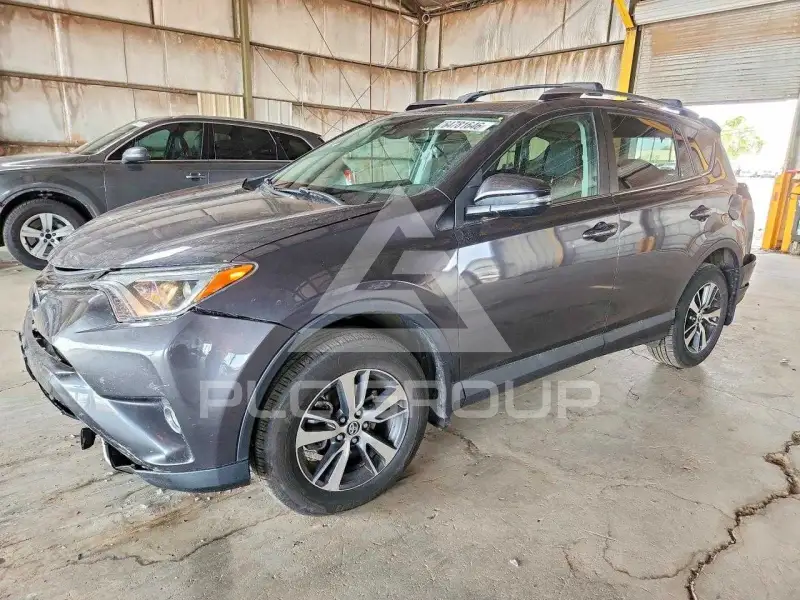 2018 Toyota RAV4 фото