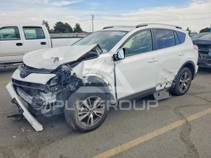 2018 Toyota RAV4 фото