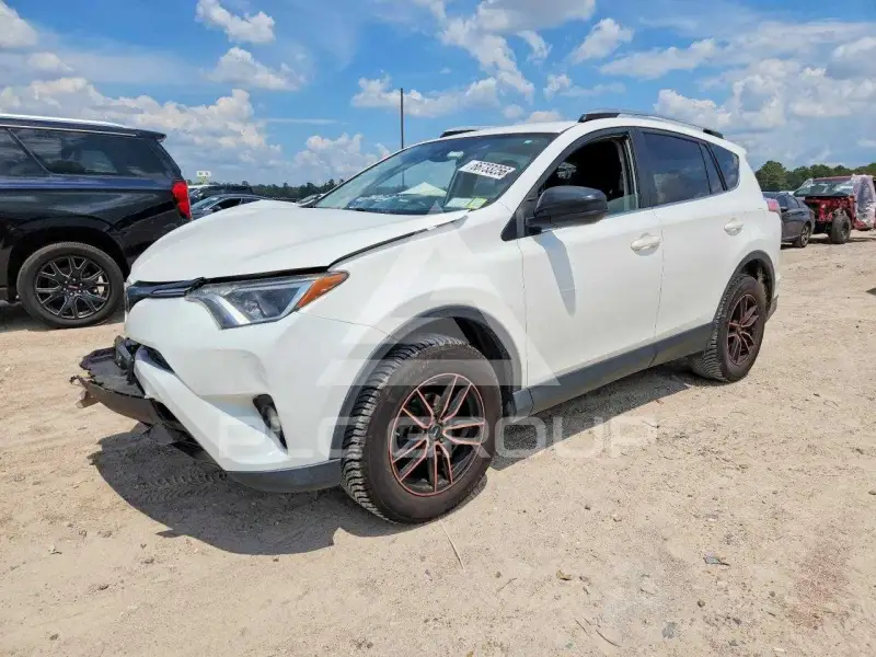 2018 Toyota RAV4 фото