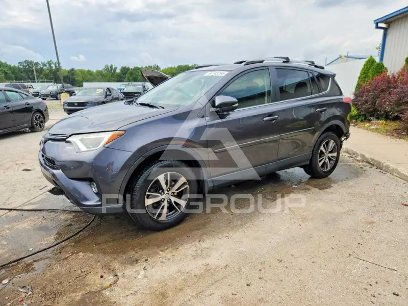 2018 Toyota RAV4 photo