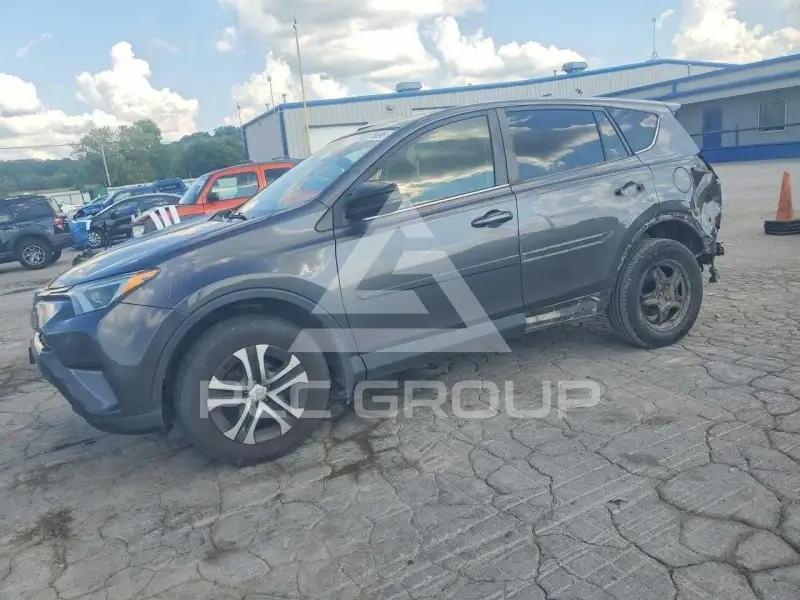 2018 Toyota RAV4 фото