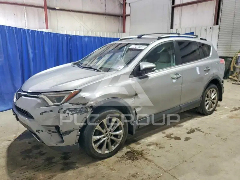2018 Toyota RAV4 photo