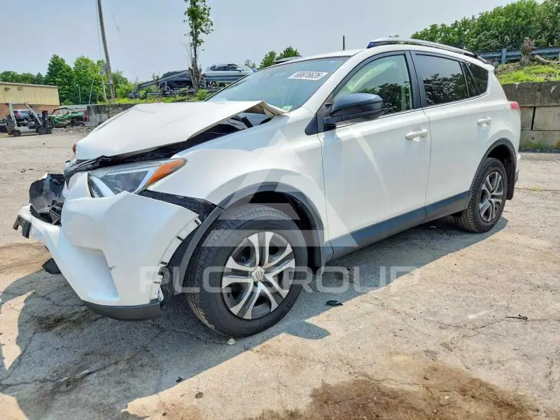 2018 Toyota RAV4 фото