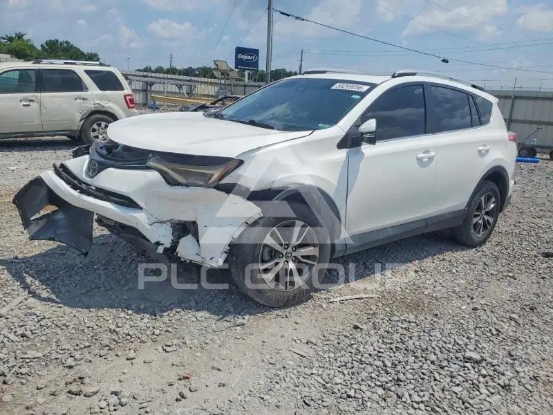 2018 Toyota RAV4 фото