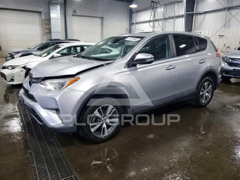 2018 Toyota RAV4 фото